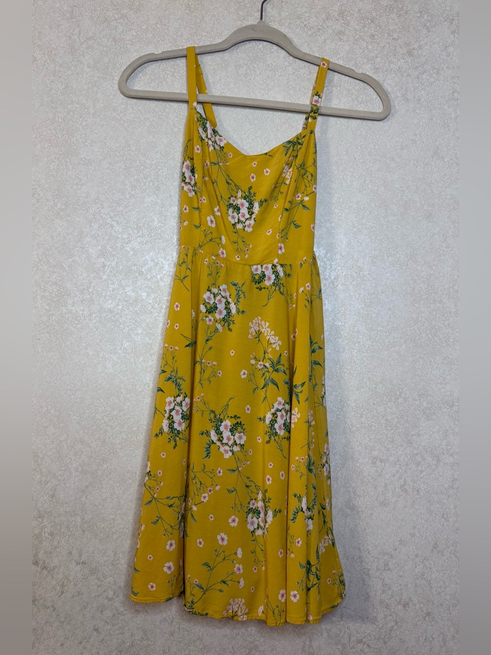 Old Navy Yellow Floral Spaghetti-Strap Midi Dress